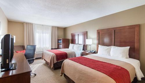 Standard, Two Queen Beds, Non-Smoking