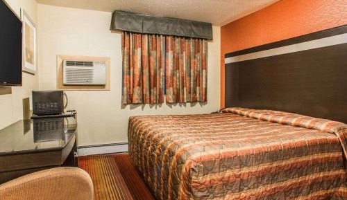 King Room - Non-Smoking