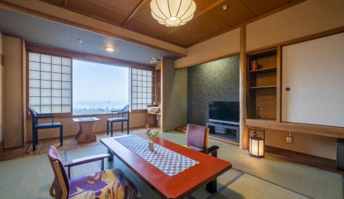 Japanese-Style Room Main Building - Breakfast Included