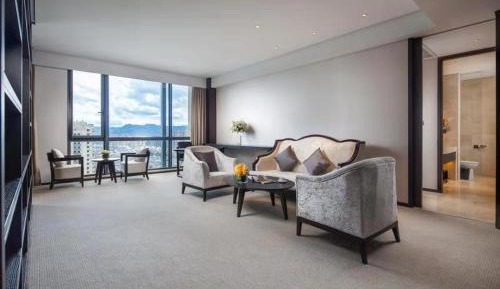 Two-Bedroom Executive King  Suite - Smoking