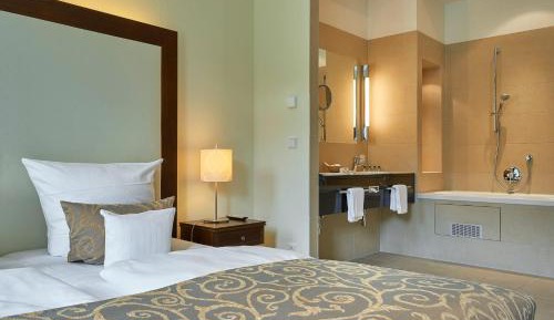 Deluxe Junior Suite - River Side