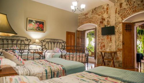 Quadruple Room with Private Bathroom