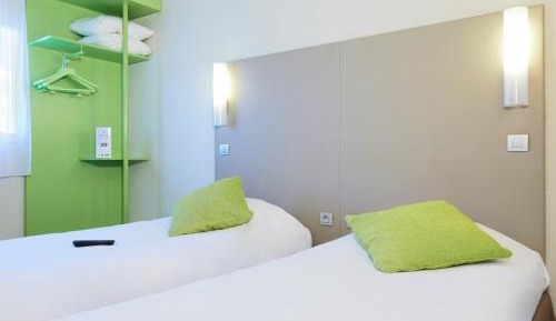New Generation Twin Room 