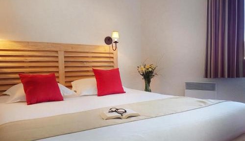 One-Bedroom Apartment (4-6 Adults) - city view