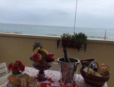 Studio Apartment with Sea View