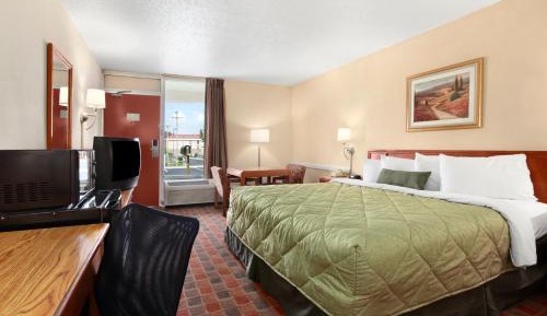 Standard King Room - Smoking