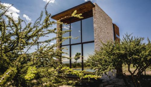 Suite with Mountain View
