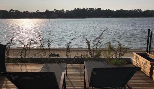 Apartment with Lake View