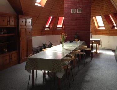 Single Room with Shared Bathroom