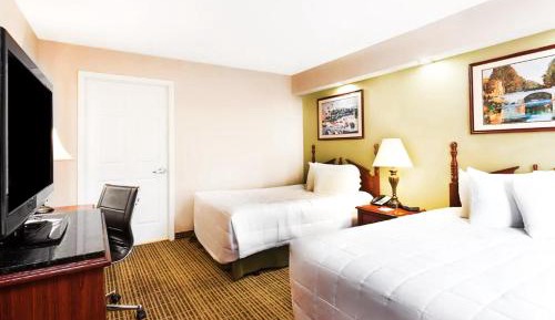 Double Room with Two Double Beds - Non-Smoking