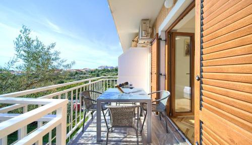 Apartment with Terrace