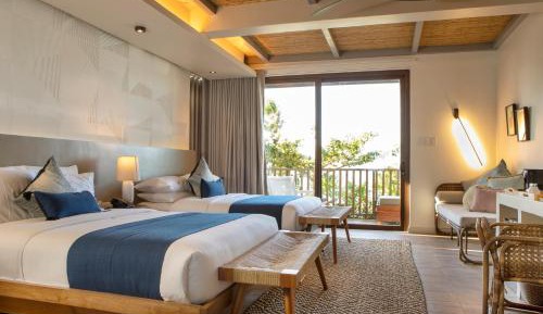 Deluxe Suite with Sea View