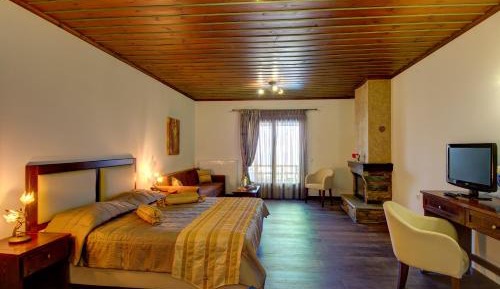 Triple Room with Balcony
