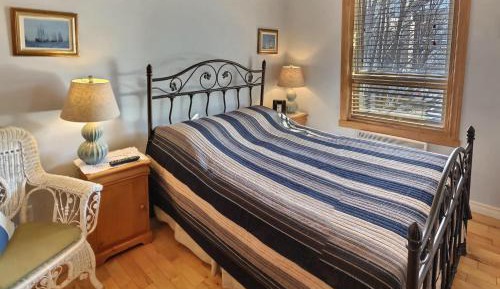 Double Room (Hayden)