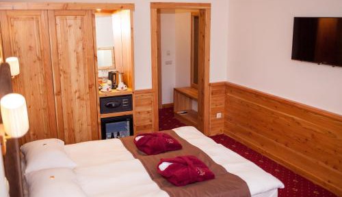 Double or Twin Room with Spa Access