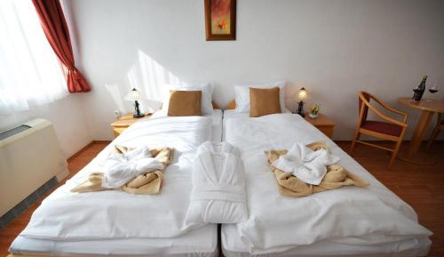 Double Room with Extra Bed