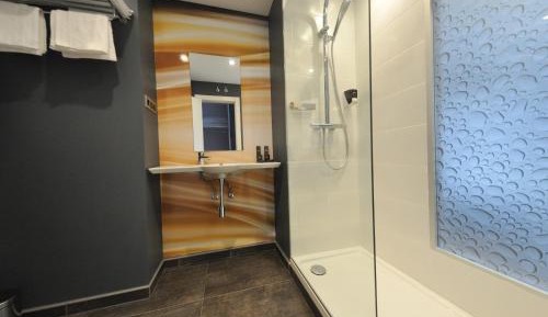 Double or Twin Room with Extra Bed