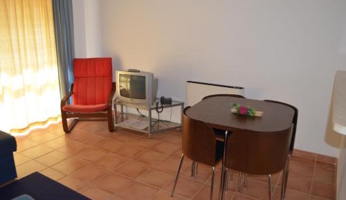 One-Bedroom Triple Apartment