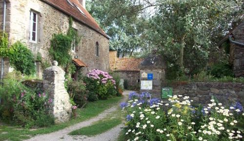 Cottage (4 Adults)