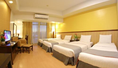 Studio Quadruple Room