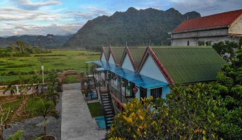 Triple Room with Mountain View
