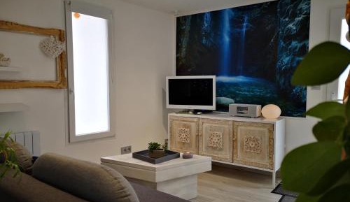 Deluxe Studio