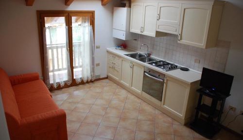One-Bedroom Apartment with Balcony (4 Adults) - Split Level