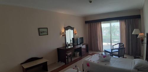 Deluxe Double or Twin Room with Beach Front