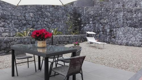 Villa with Garden View