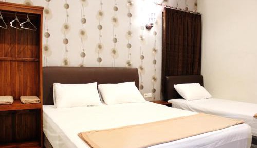 Triple Room with Bathroom