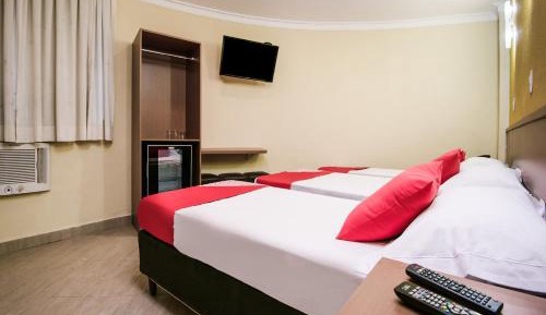 Triple Room with 3 Single Beds