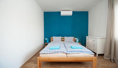 Deluxe Double Room with Shower