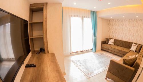 One-Bedroom Suite with Sofa Bed and Balcony