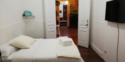 Twin Room with Private Bathroom