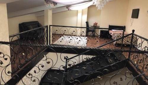 6-Bed Mixed Dormitory Room