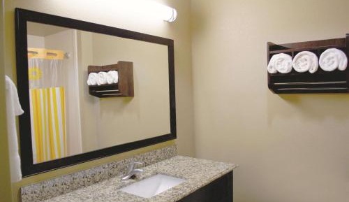 Deluxe Queen Room with Two Queen Beds