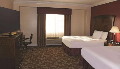 Queen Room with Two Queen Beds and Roll-In Shower - Mobility/Hearing Accessible - Non-Smoking