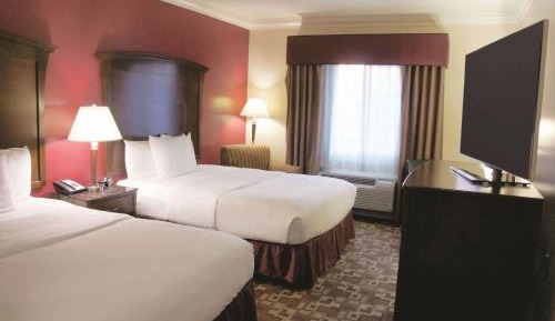 Queen Room with Two Queen Beds - Non-Smoking