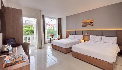 Twin Room with Balcony