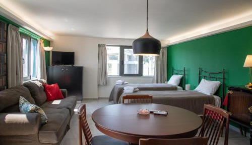Studio Apartment