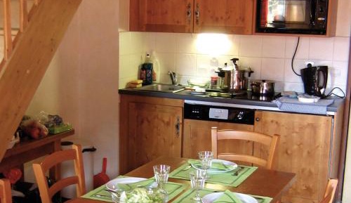 One-Bedroom Apartment (4 Adults)