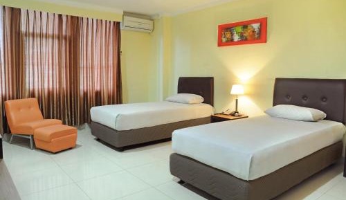 Small Twin Room