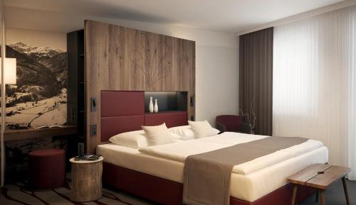 Double Room (1 Adult)