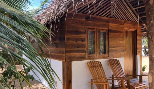 Bungalow with Fan