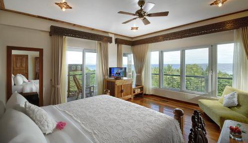 Samia King Room 