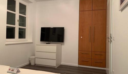 Single Room with Shared Bathroom