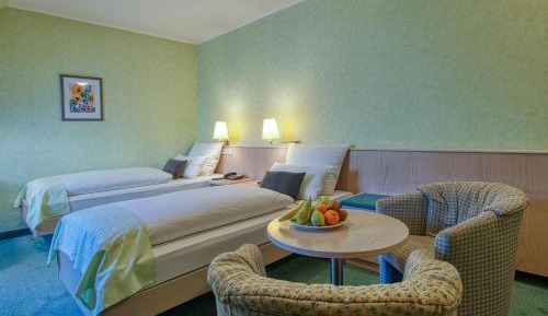 Double or Twin Room with Shower