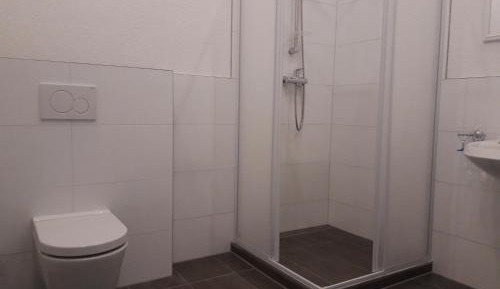 Double or Twin Room with Shower