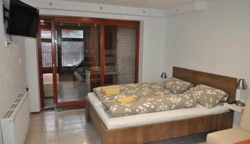 Triple Room with Garden View