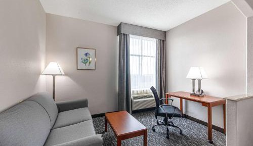 Suite with Two Queen Beds - Accessible/Non-Smoking